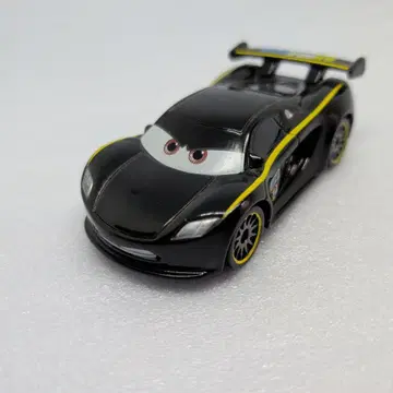 카즈 토미카 루이스 해밀턴