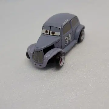 카즈 토미카 리버스 캇