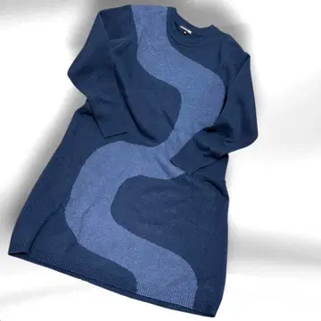 유니클로 x 마리메꼬 라무 크루넥 원피스