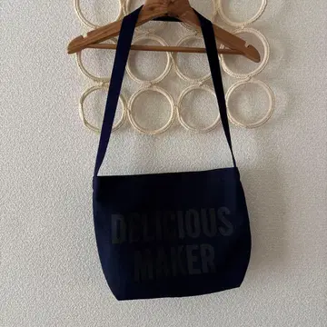 DRESSSEN 숄더백 네이비 DELICIOUS MAKER