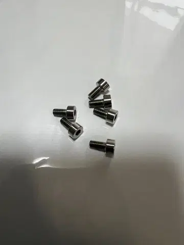 새상품급 중고 티타늄 플로이드 로즈용 안장 스크류 짧은 길이 6개