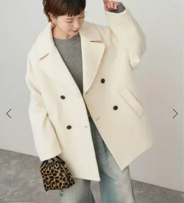 택 포함 미사용 새상품 TICCA 피코트 화이트