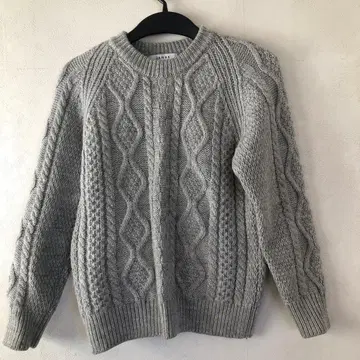 James Charlotte 케이블 니트 32