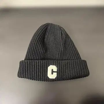 C 니트 모자