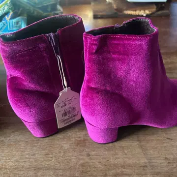 AG by w.p.c. 벨벳 퍼플 부츠