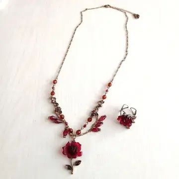 [ 즉시 결제 가격 ] axes femme 로즈 모티브 목걸이 반지 레드