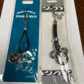 Disney 미키마우스 스트랩 2개 세트