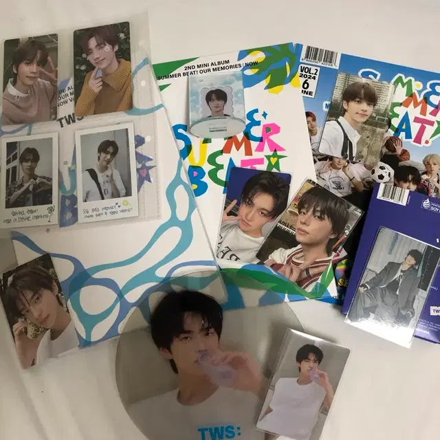 투어스 신유 영재 포카 앨범 썸머비트 위버스반 메디힐 증사 부채