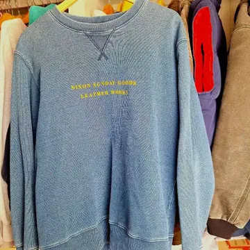 페이드 데님 맨투맨 리버스 위브 러셀