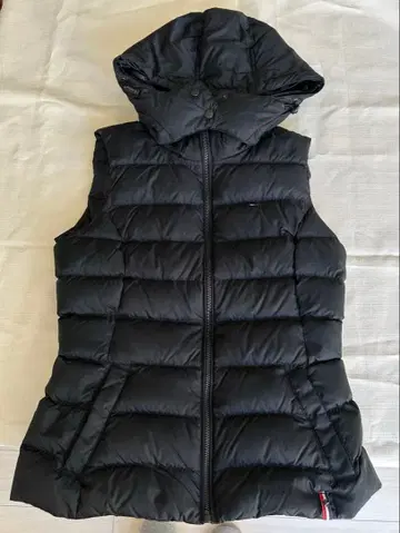 HILFIGER DENIM 블랙 다운 베스트 M