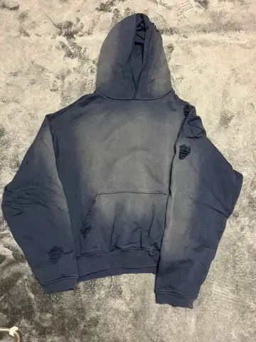 WHITELAND/화이트랜드 / VINTAGE DAMEGE 후디