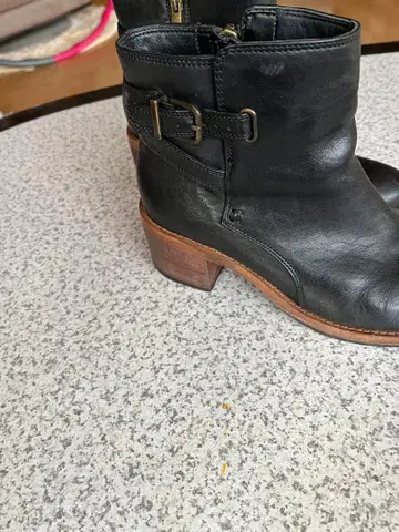 클락스 가죽 블랙 부츠 지퍼 버클 포함
