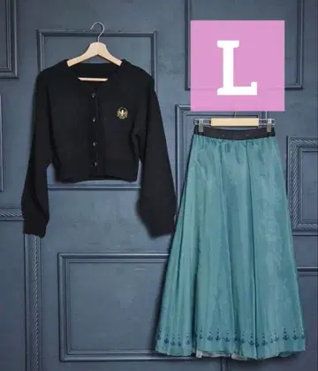 미개봉 새상품 시마무라 치하루 안나 가디건 스커트 세트 L