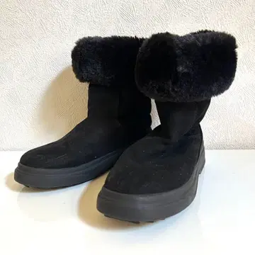 새상품급 ZARA 무스탕 부츠 블랙 36사이즈 복슬복슬 2Way 사양