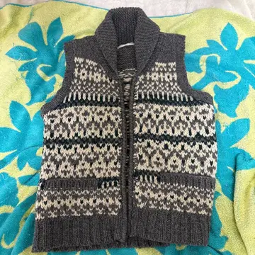 울 혼방 노카라 니트 베스트