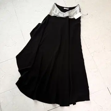 새상품 JW ANDERSON 롱 스커트 블랙