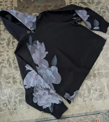 비비안 탐 후드티