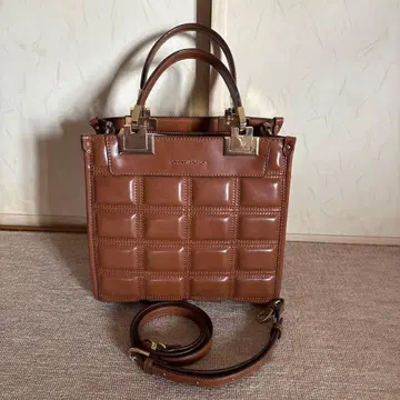 새상품급 Samantha Vega 초콜릿 스퀘어 토트 숄더백