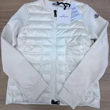 MONCLER 절개 다운 자켓 화이트 미사용 새상품