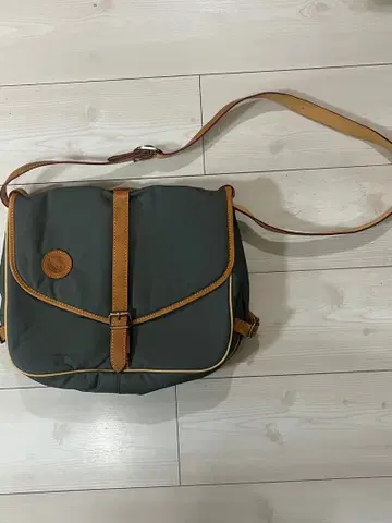 WORLD SHOOTING 그레이 숄더백