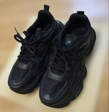 WARRIOR 다트 스니커즈 블랙