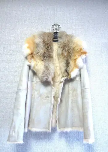 GLASS HEART 무스탕 코트 베이지 38 옷깃 샌드 폭스