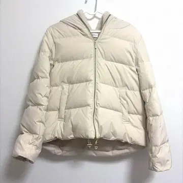 크림 다운 자켓