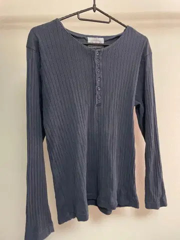 아르마니 진스 헨리넥 T