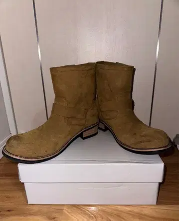 엔지니어 부츠 스웨이드 브라운