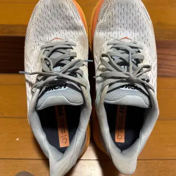 HOKA 러닝화 블루