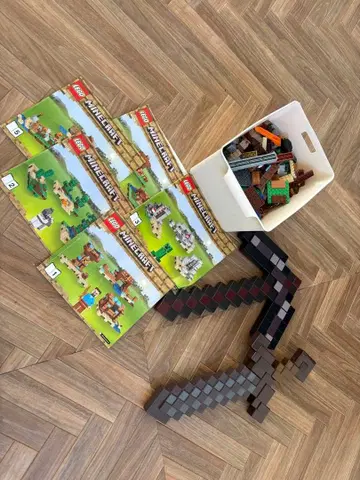LEGO 마인크래프트 설명서와 검 포함