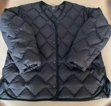 유니클로 여성용 다운 자켓 릴랙스 L 블랙