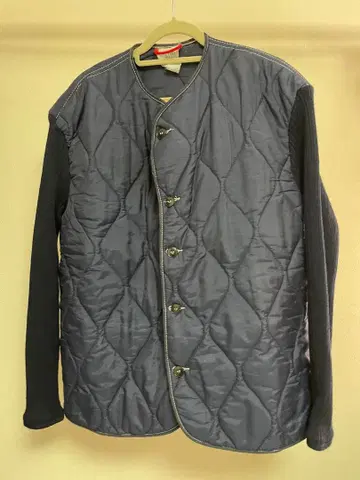 퀼팅 x 니트 절개 베스트 상의