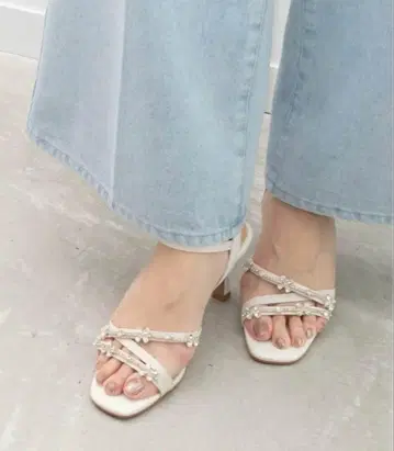 RANDA 비쥬힐업샌들 L 화이트