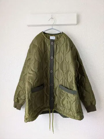 BLUE LAKE MARKET 밀리터리 퀼트 노카라 자켓