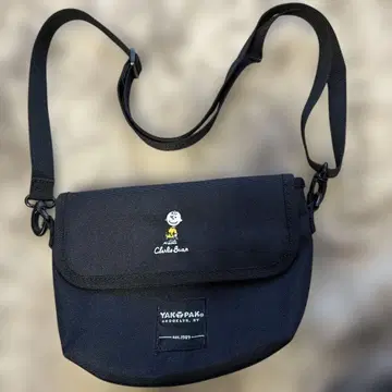 YAKPAK 숄더백 블랙 CORDURA