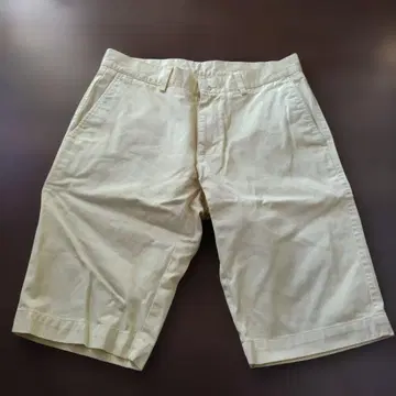 Lacoste 크림색 숏팬츠 79
