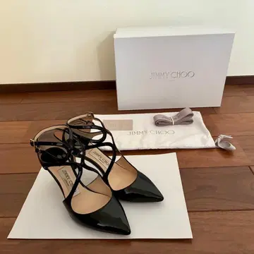 JIMMYCHOO 펌프스 블랙 에나멜 34 (22cm)