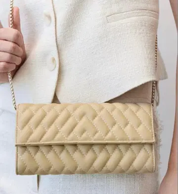 베이지 퀼팅 숄더백 ZARA 클러치백