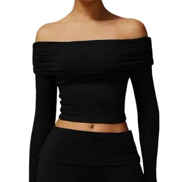 [패드 부착] 오프숄더 상의 블랙 BeYourself