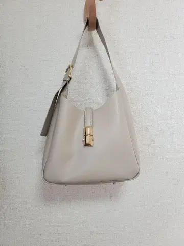 SNIDEL 프론트 메탈 미디 백