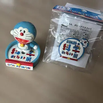 도라에몽 과학 미래전 보빙 마스코트 핀 배지
