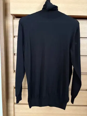 Plage 블랙 터틀넥 스웨터