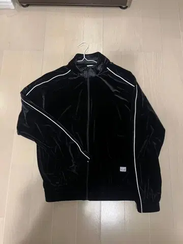 벨벳 저리 상하의 세트 블랙