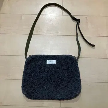 ORNE 보아 숄더백 그레이