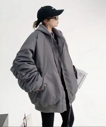 한국 패션 Oisis 오버 사이즈 후드 부착 충전솜 MA-1 블루종