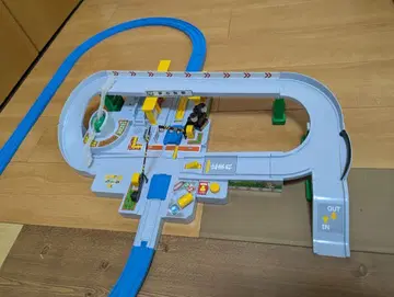 프라레일 토미카와 놀자! 오고 건너자! 캉캉 건널목 세트