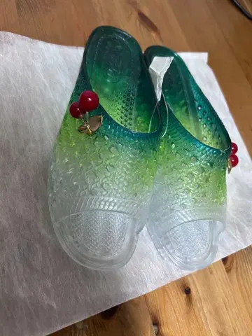 크림 소다 샌들 크리스탈 샌들