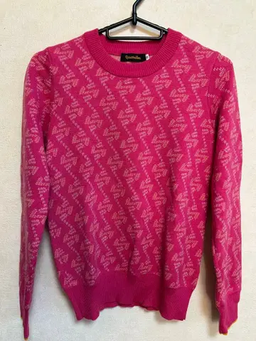 Resurrection 핑크 스웨터