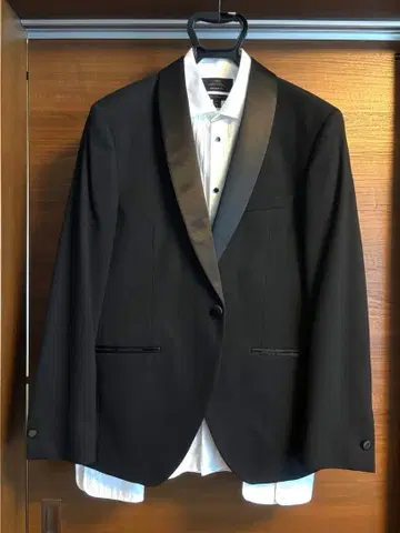 블랙 턱시도 일식